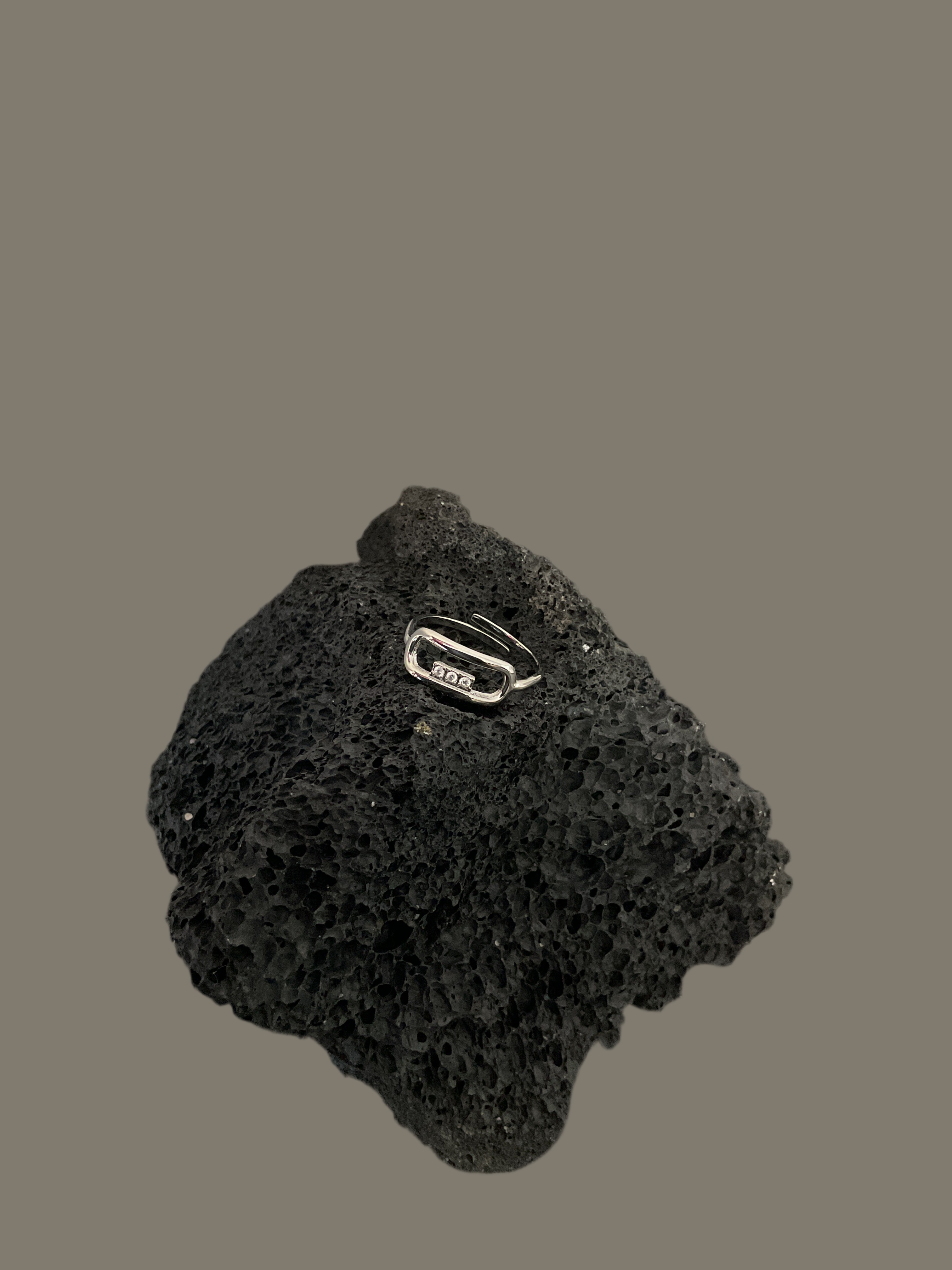 Bague réglable avec strass argenté